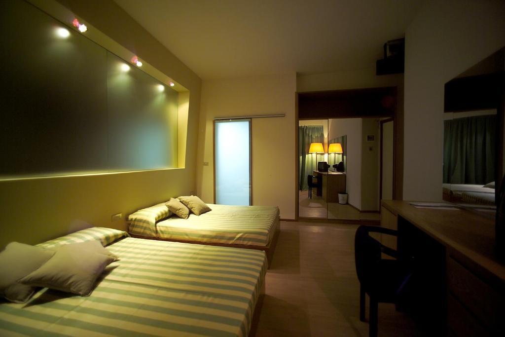 Hotel President Silvi Marina Habitación foto